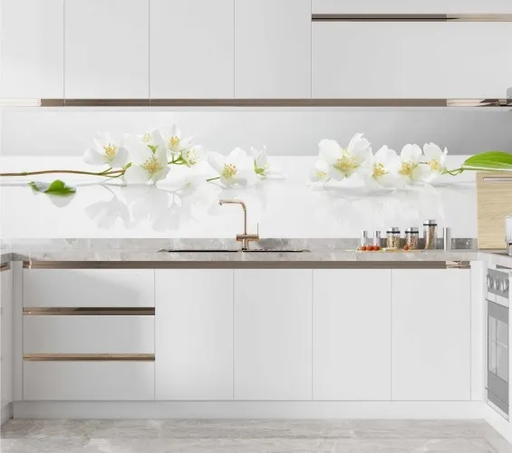 Ile kosztuje panel szklany do kuchni? Ceny, które Cię zaskoczą