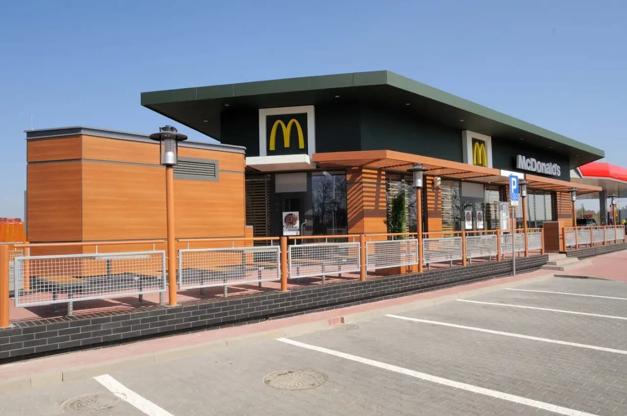 Ile kosztuje budowa McDonald's? Poznaj ukryte wydatki i inwestycje