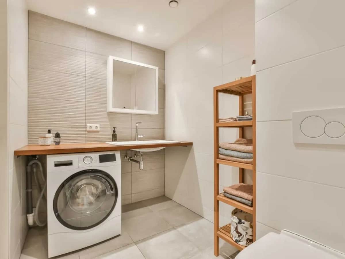 Jak podłączyć pralkę do kranu - uniknij problemów z wyciekami