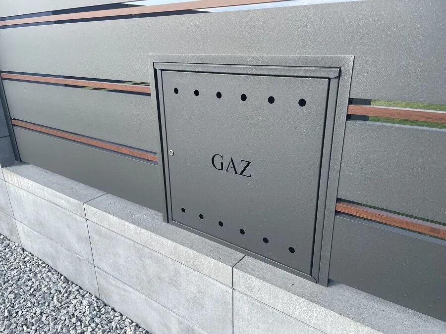 Jak zamaskować licznik gazu, aby poprawić estetykę i bezpieczeństwo