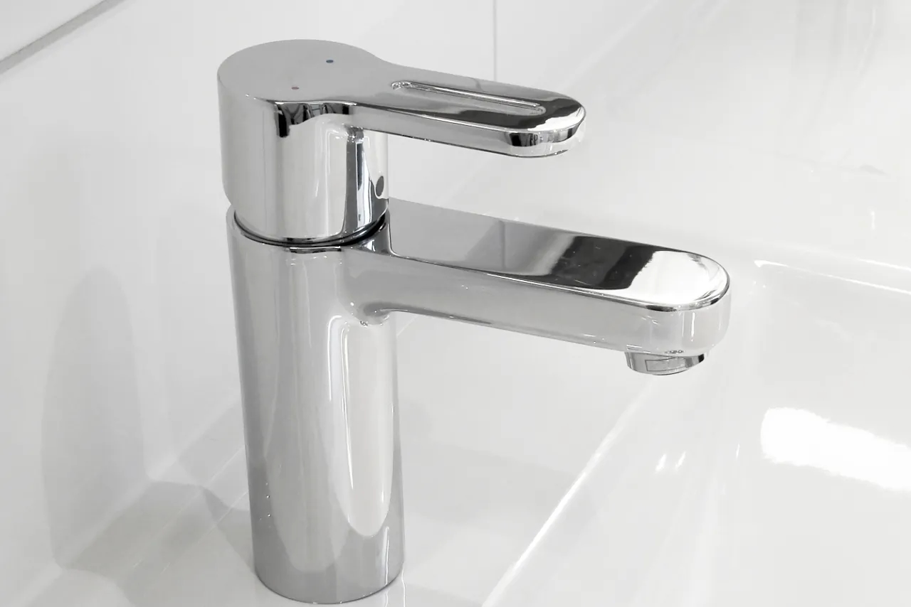 Jak rozebrać kran bez problemów i uniknąć kosztownych napraw