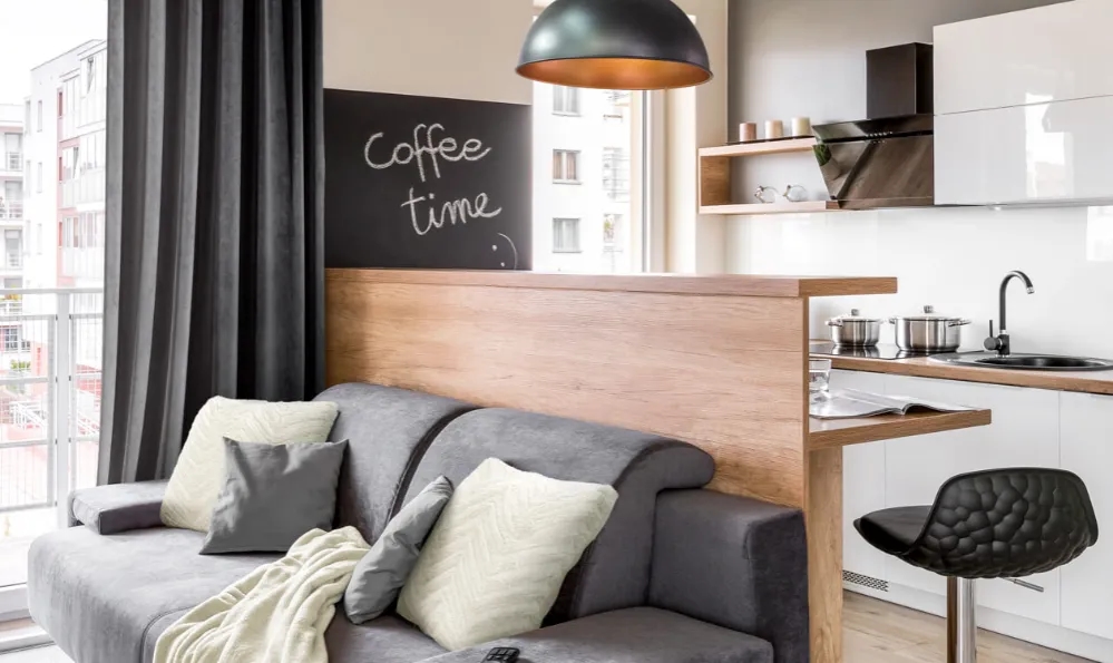Jak urządzić salon z kuchnią 20 m², by uniknąć błędów w aranżacji?