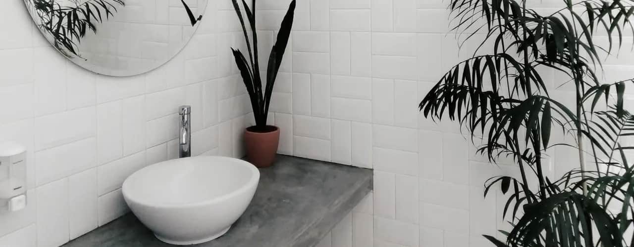 Jak pomalować glazurę - proste kroki do trwałego i pięknego efektu